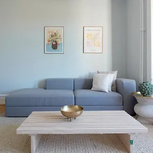 https://large-central-apartment-nordic-interior.copenhagenhotelselect.com